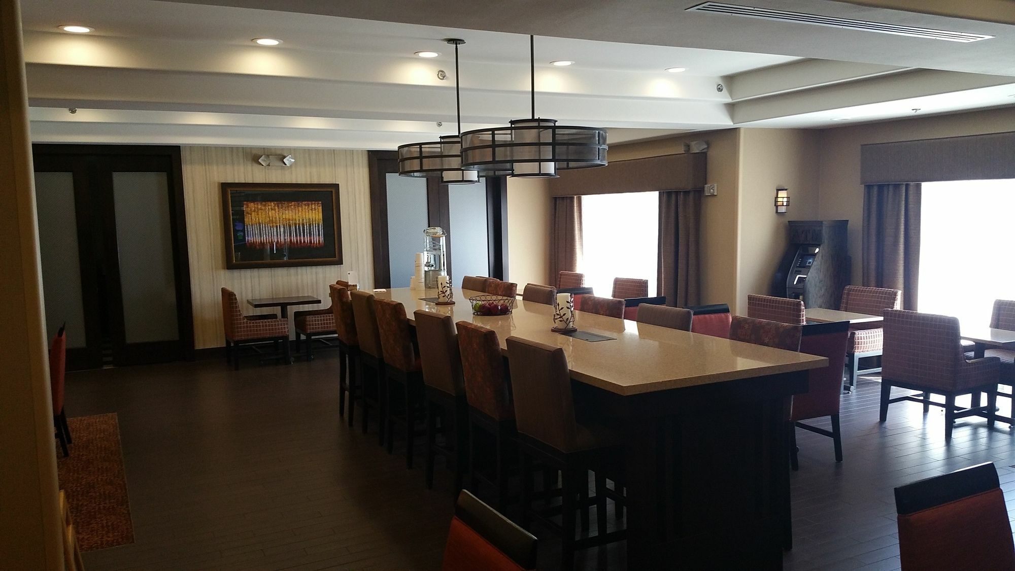 Hampton Inn Idaho Falls / Airport Экстерьер фото